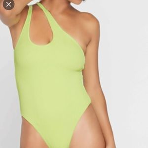Ribbed Phoebe One Piece Swimsuit size 6